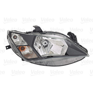 Headlight Right for - VALEO 046721