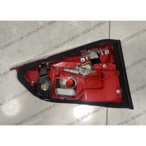 Zadní světlo vnitřní levé pro Audi A4 B8 Sedan (2007-2012) DEPO 446-1312L-UE