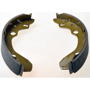 DENCKERMANN B120126 Juego de zapatas de frenos trasero para FAMILIA 323 MX-3