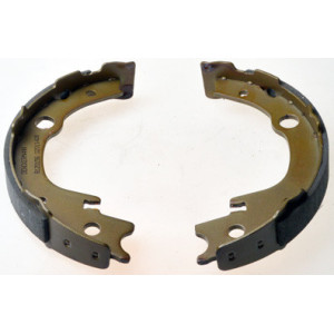 DENCKERMANN B120156 Jeu de mâchoires de frein arrière pour Avensis Corolla Yaris Celica