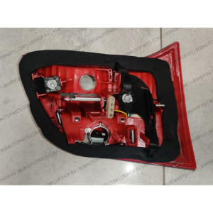 Zadní světlo vnitřní levé pro Audi A6 C6 Allroad Avant (2005-2008) - DEPO 446-1302L-UQ