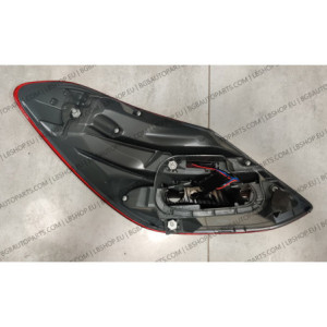 Lampa Tylna Prawa dla Mercedes Klasa C W205 Sedan (2014-2018) - TYC 11-6755-16-2