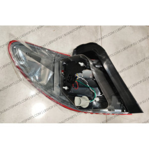 Zadní světlo pravé pro Mercedes B-Class W246 (2014-2018) - DEPO 440-19A8R-WE