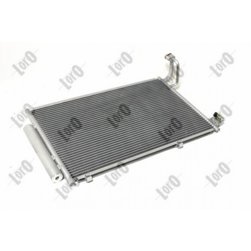 Loro 017-016-0019 Condensador de aire acondicionado para FORD