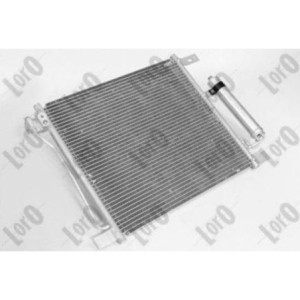 Loro 035-016-0024 Condensador de aire acondicionado para NISSAN