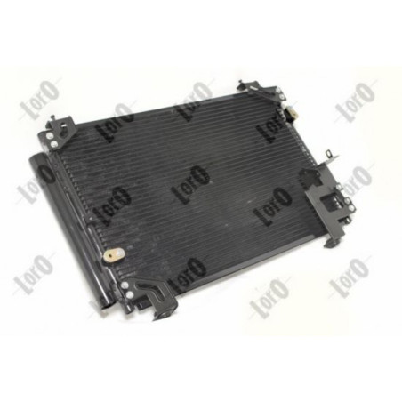 Loro 051-016-0038 Condensatore climatizzatore per TOYOTA