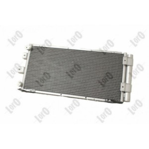 Loro 051-016-0045 Condensatore climatizzatore per TOYOTA