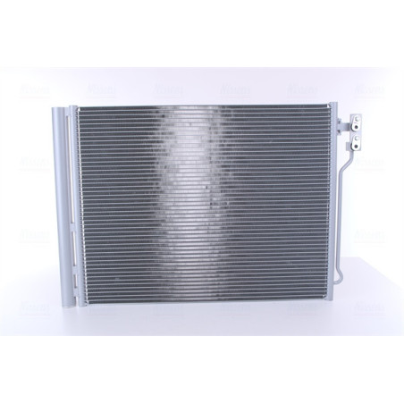 NISSENS 940370 Condensador de aire acondicionado