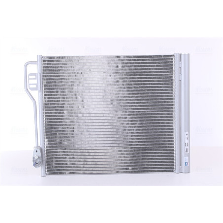 NISSENS 940185 Condensador de aire acondicionado