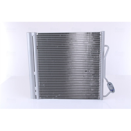 NISSENS 940192 Condensador de aire acondicionado