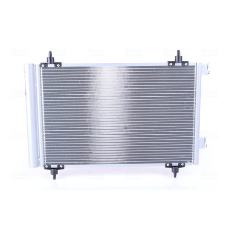 NISSENS 94758 Condensador de aire acondicionado