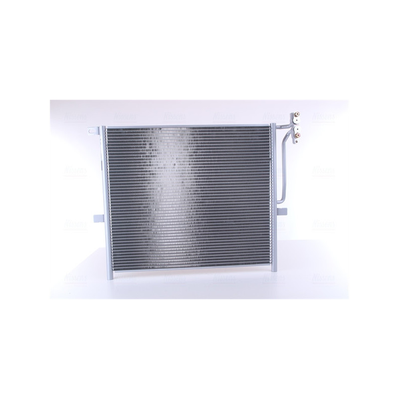 NISSENS 94761 Condensador de aire acondicionado