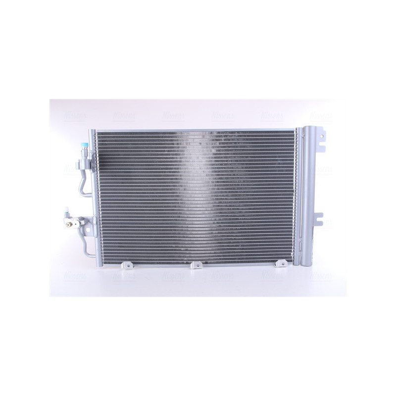 NISSENS 94767 Condensador de aire acondicionado