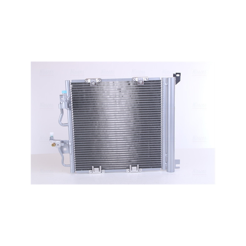 NISSENS 94768 Condensador de aire acondicionado