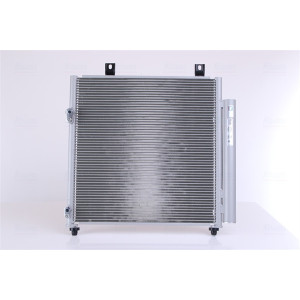 NISSENS 940447 Condensador de aire acondicionado
