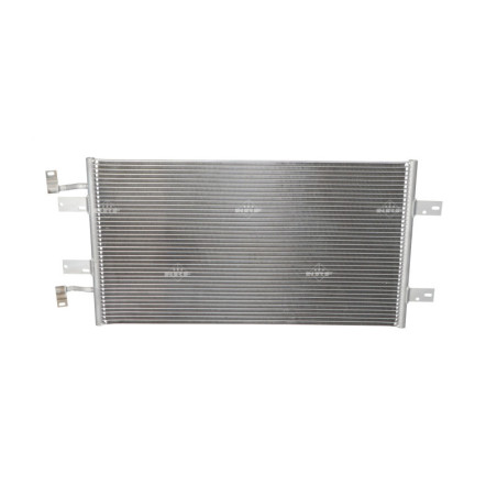 NRF 35900 Condensador de aire acondicionado