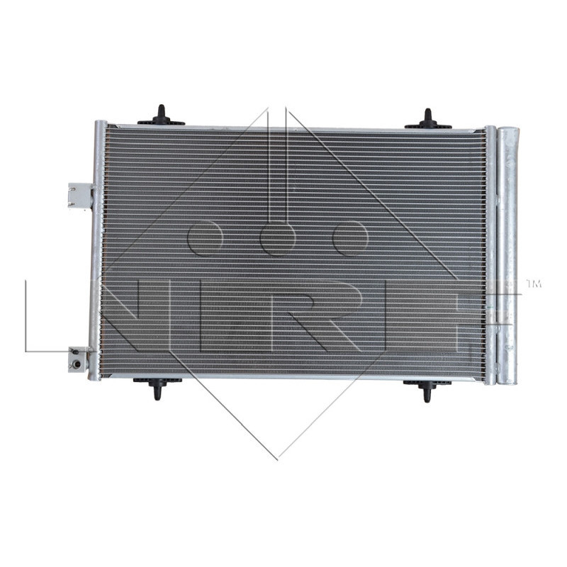 NRF 35946 Condensador de aire acondicionado