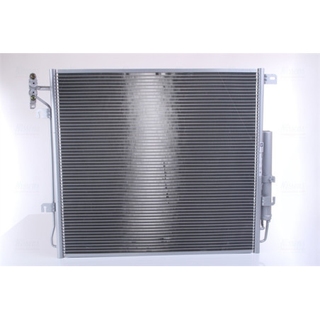 NISSENS 940485 Condensador de aire acondicionado
