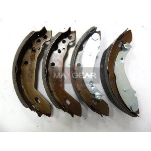 MAXGEAR 19-0266 Zestaw szczęk hamulcowych dla 205 306 Xsara ZX 309 AX