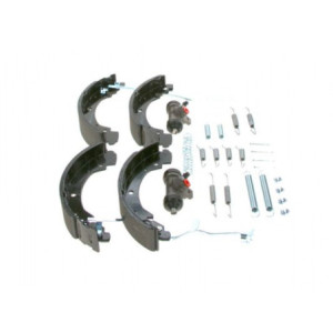 BOSCH 0 204 113 692 Jeu de mâchoires de frein pour