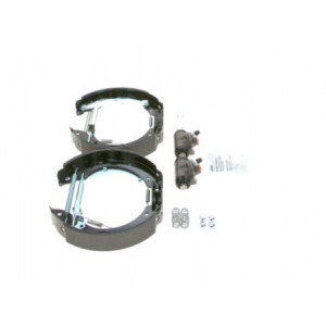 BOSCH 0 204 114 518 Kit ganasce freno per