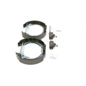 BOSCH 0 204 114 580 Jeu de mâchoires de frein pour