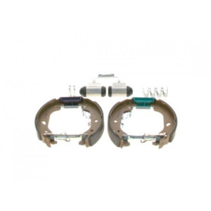 BOSCH 0 204 114 617 Jeu de mâchoires de frein pour