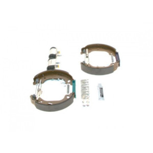 BOSCH 0 204 114 618 Brake Shoe Set for