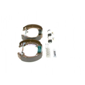 BOSCH 0 204 114 626 Jeu de mâchoires de frein pour