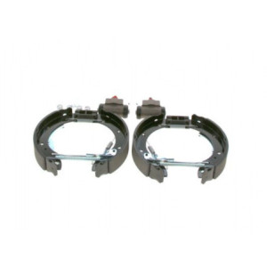 BOSCH 0 204 114 631 Kit ganasce freno per