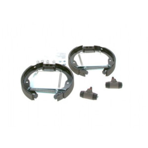 BOSCH 0 204 114 632 Kit ganasce freno per