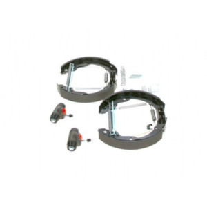 BOSCH 0 204 114 632 Kit ganasce freno per
