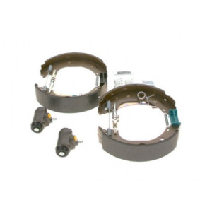 BOSCH 0 204 114 646 Bremsbackensatz für