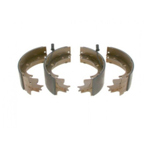 BOSCH 0 986 487 375 Jeu de mâchoires de frein pour
