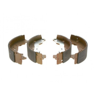 BOSCH 0 986 487 667 Jeu de mâchoires de frein pour