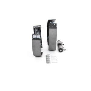 BOSCH 0 204 114 687 Brake Shoe Set for