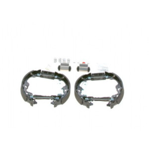 BOSCH 0 204 114 689 Kit ganasce freno per