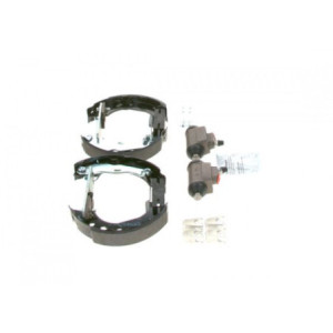 BOSCH 0 204 114 586 Kit ganasce freno per