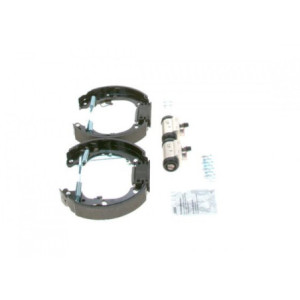BOSCH 0 204 114 620 Kit ganasce freno per