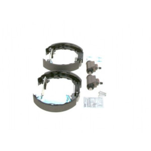 BOSCH 0 204 114 643 Kit ganasce freno per