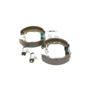 BOSCH 0 204 114 647 Jeu de mâchoires de frein pour