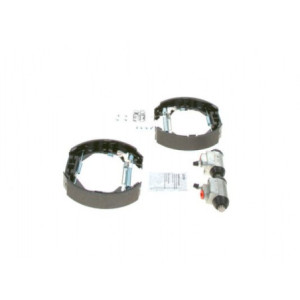 BOSCH 0 204 114 674 Kit ganasce freno per
