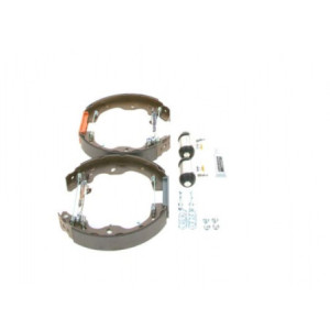 BOSCH 0 204 114 678 Zestaw szczęk hamulcowych dla