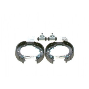 BOSCH 0 204 114 156 Kit ganasce freno per