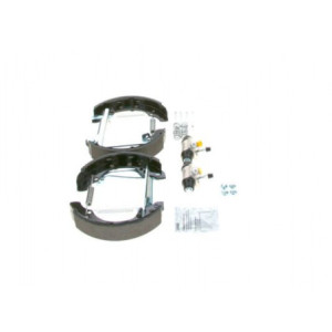 BOSCH 0 204 114 682 Jeu de mâchoires de frein pour