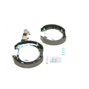 BOSCH 0 204 114 700 Jeu de mâchoires de frein pour